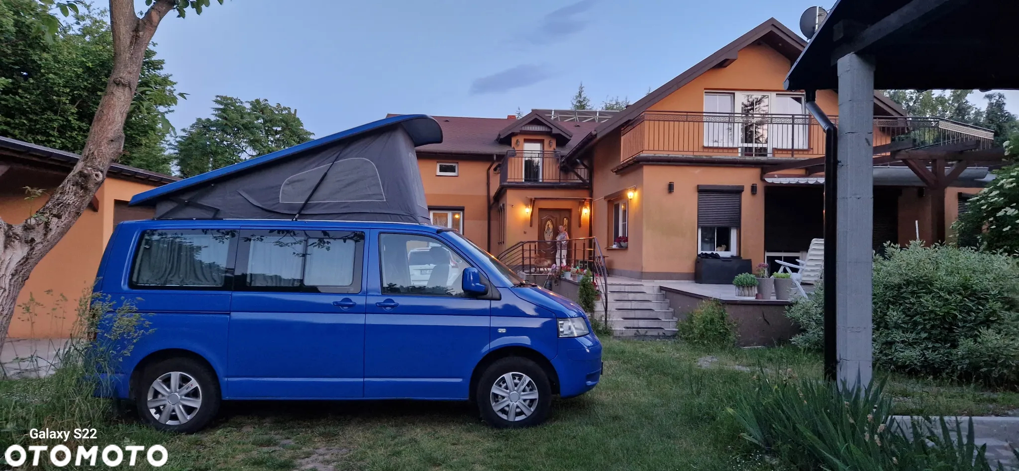 Volkswagen Caravelle - 10