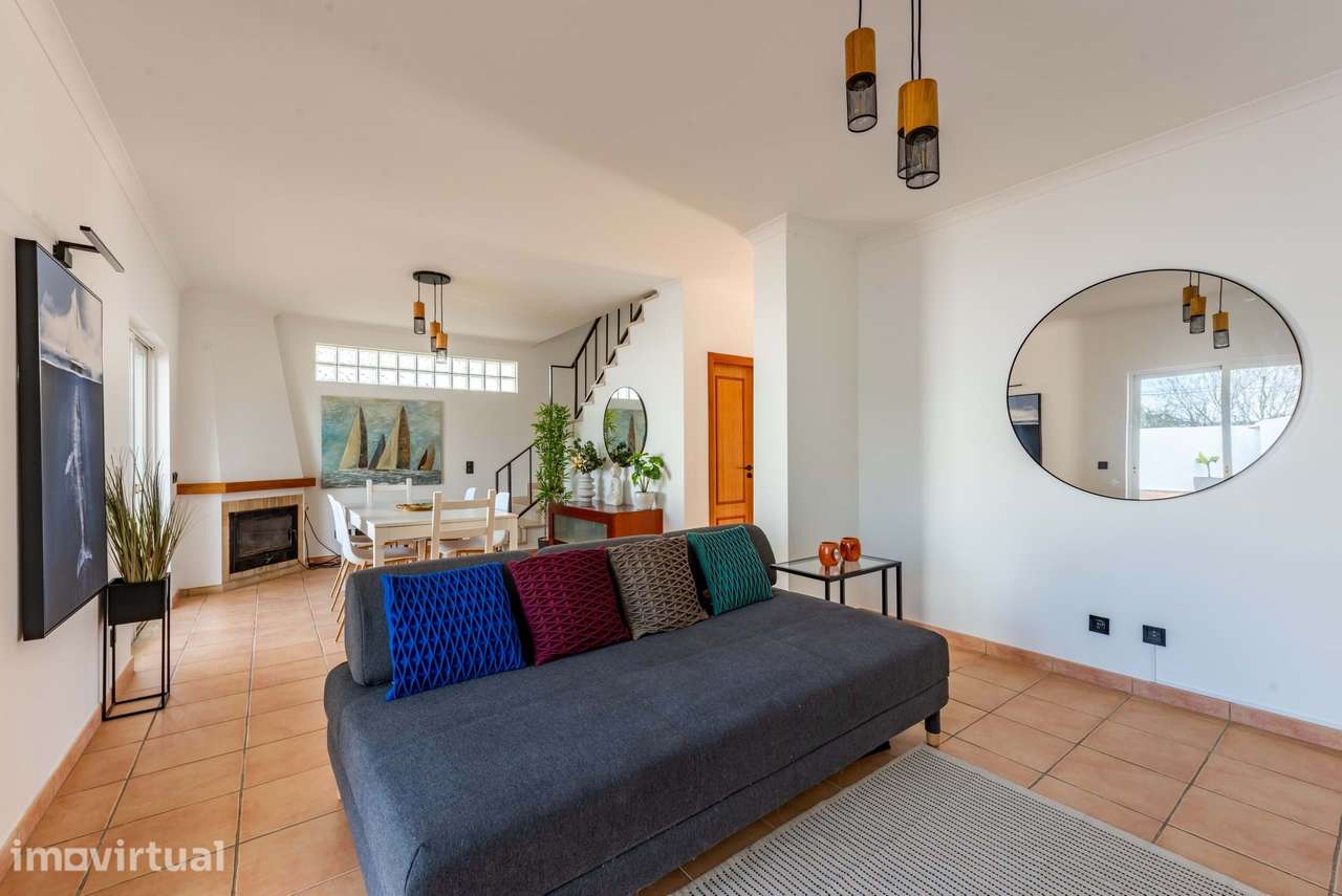 Moradia Renovada de 3 Quartos com Piscina - Montinhos da Luz - Grande imagem: 5/27