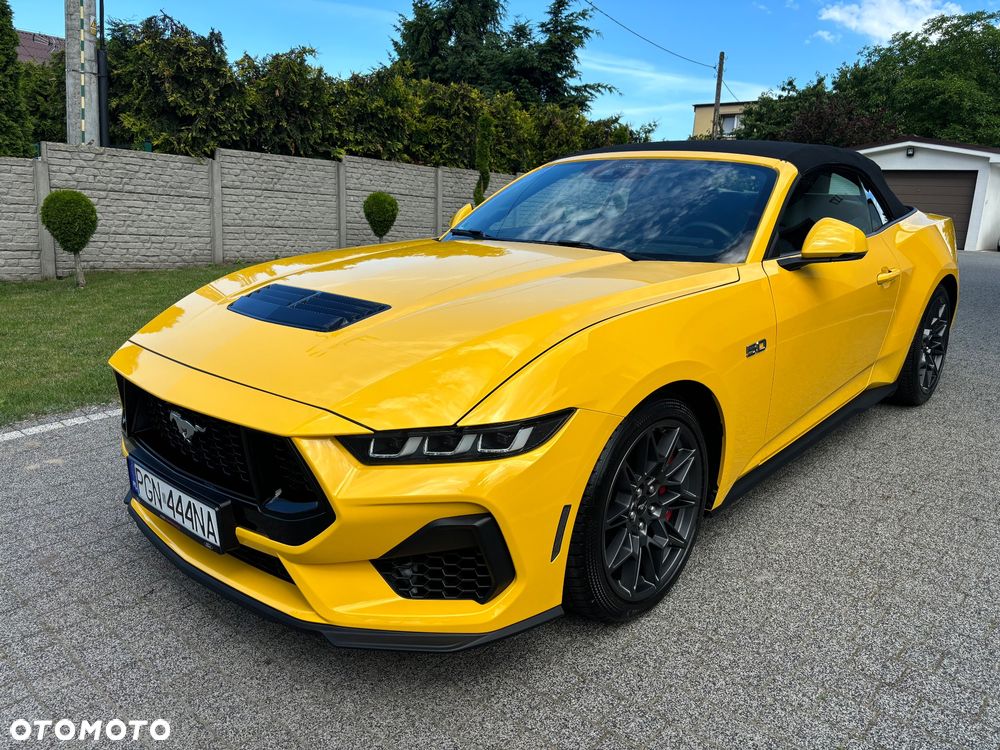 Ford Mustang - 22