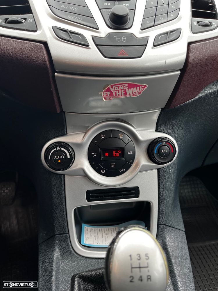 Ford Fiesta 1.4 TDCi Titanium - 11