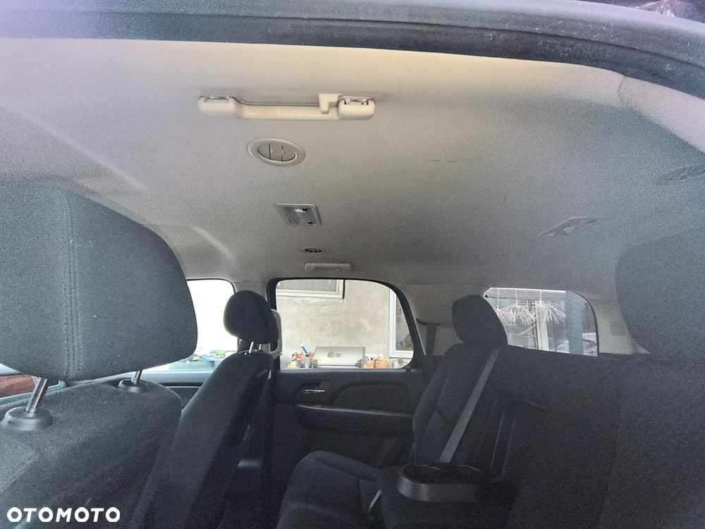 Chevrolet Tahoe - 25