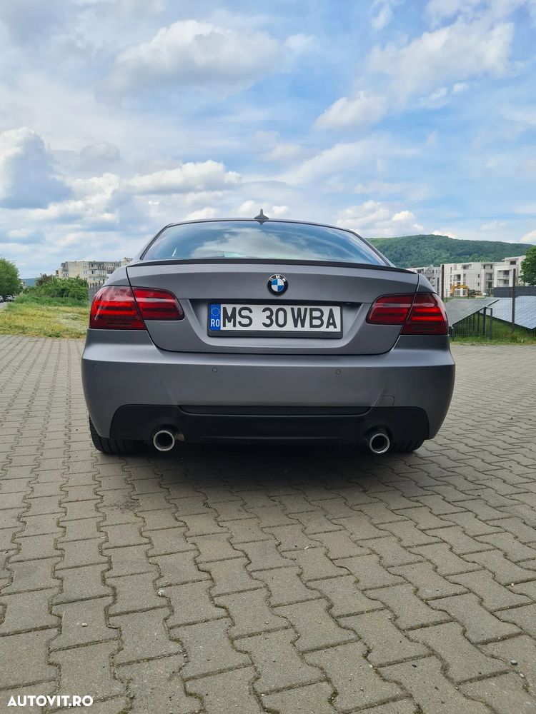 BMW Seria 3 320d xDrive M Sport Edition - 7