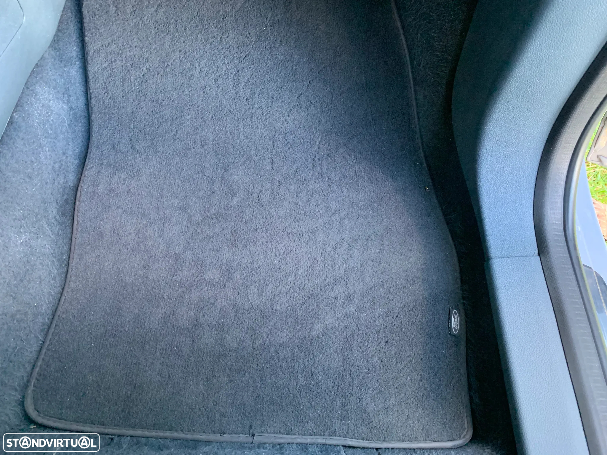 Ford C-Max 1.6 TDCi Titanium Edition S/S - 35