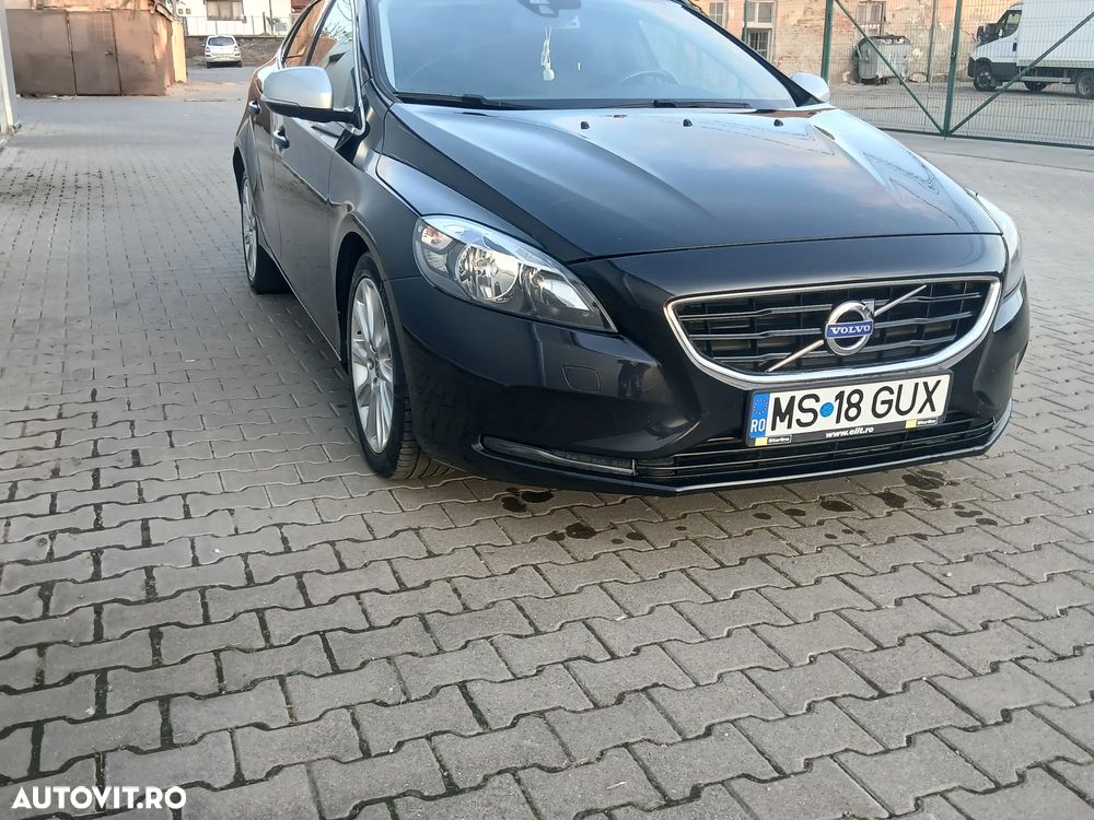 Volvo V40 D2 Momentum - 3