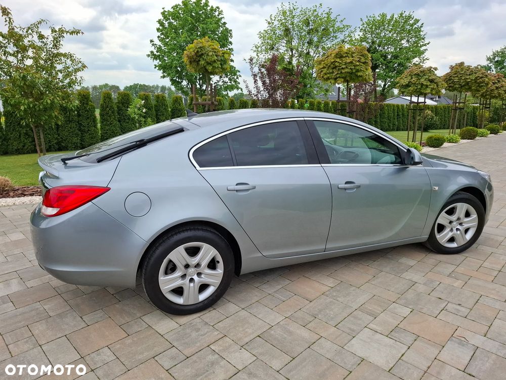 Opel Insignia 1.8 Design Edition - 22