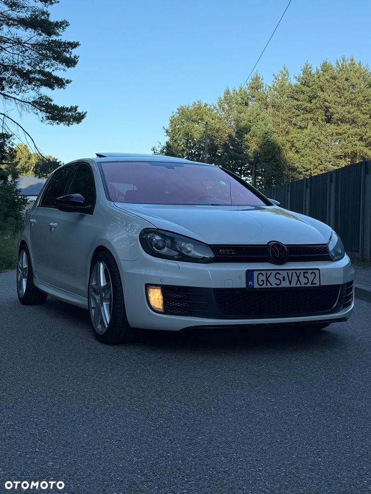Volkswagen Golf 2.0 TSI GTI DSG - 2