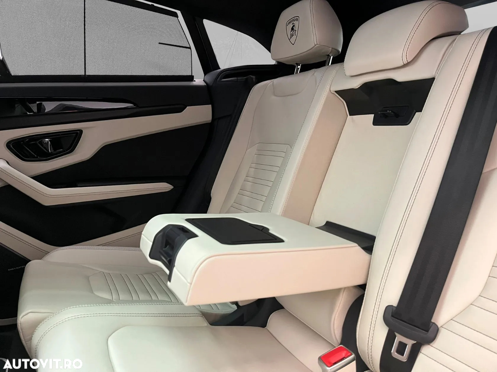 Lamborghini URUS - 19