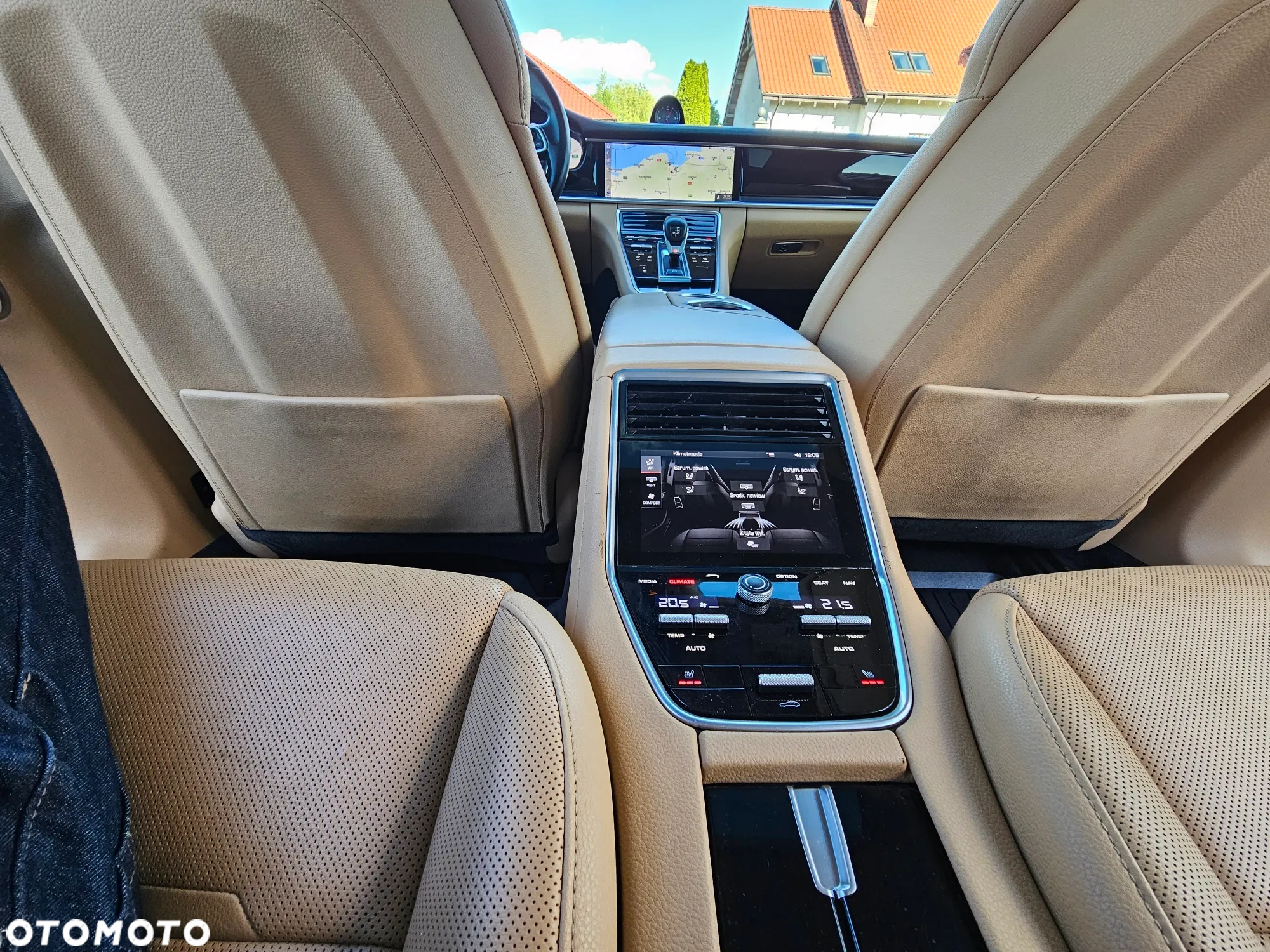 Porsche Panamera - 27