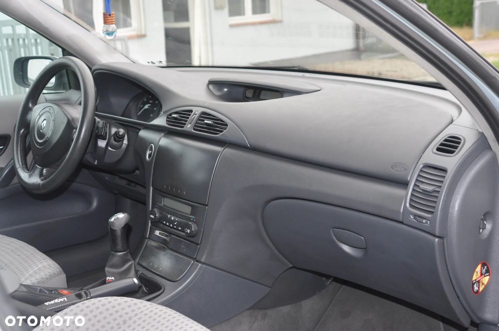 Renault Laguna Grandtour 1.8 Privilege - 3