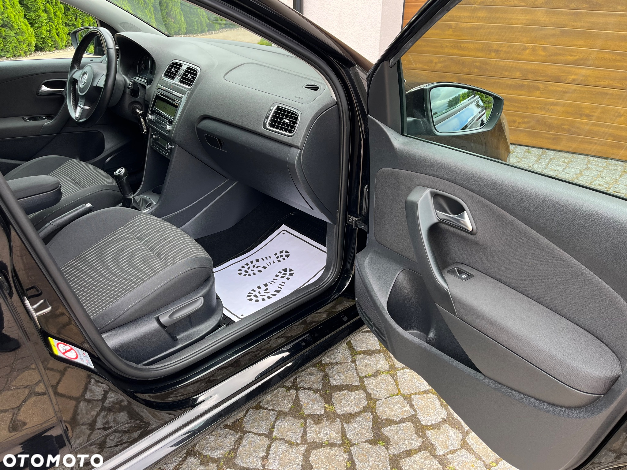 Volkswagen Polo 1.2 TSI Blue Motion Technology Comfortline - 23