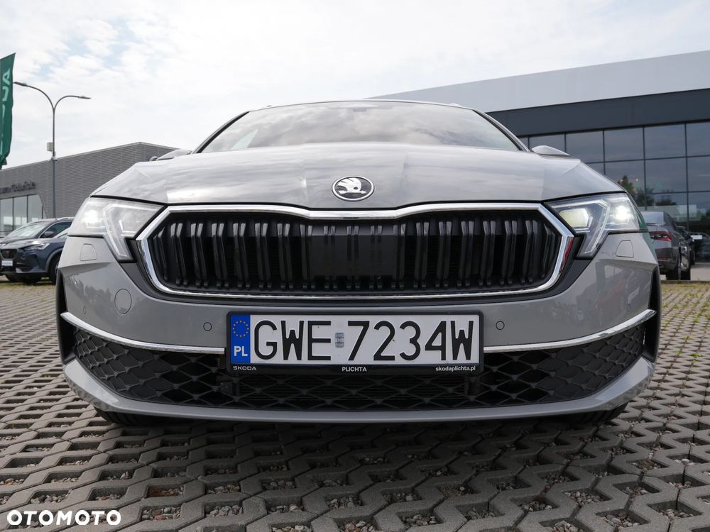 Skoda Octavia 2.0 TDI Edition 130 Selection DSG - 6
