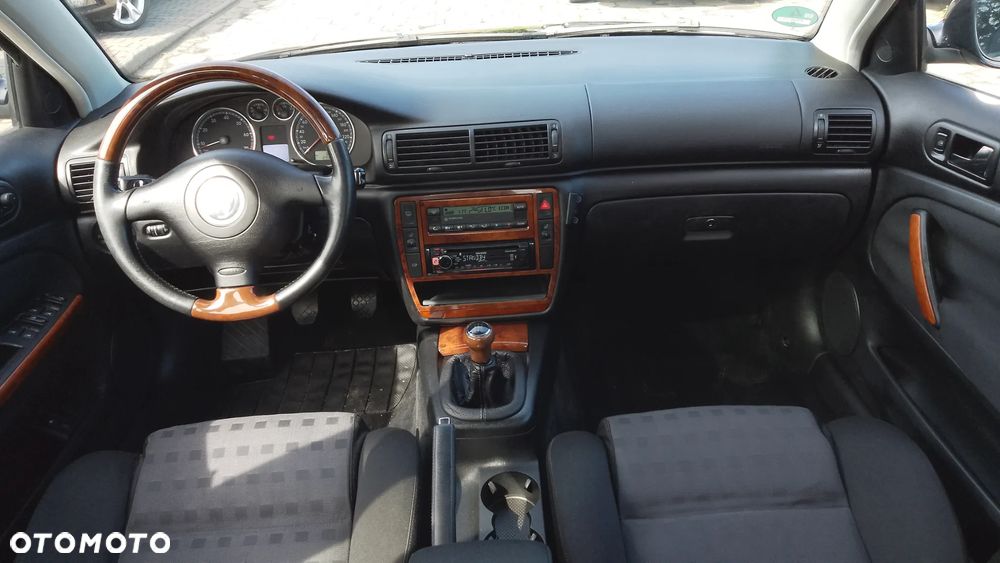 Volkswagen Passat 2.0 Exclusive - 10