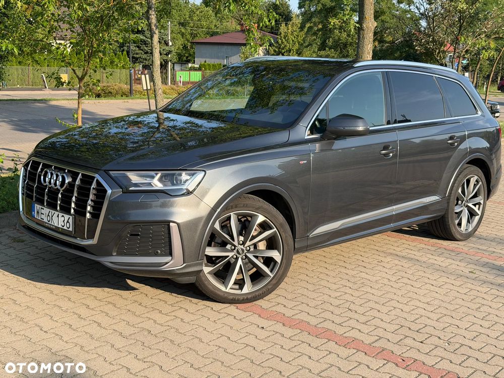 Audi Q7 - 1
