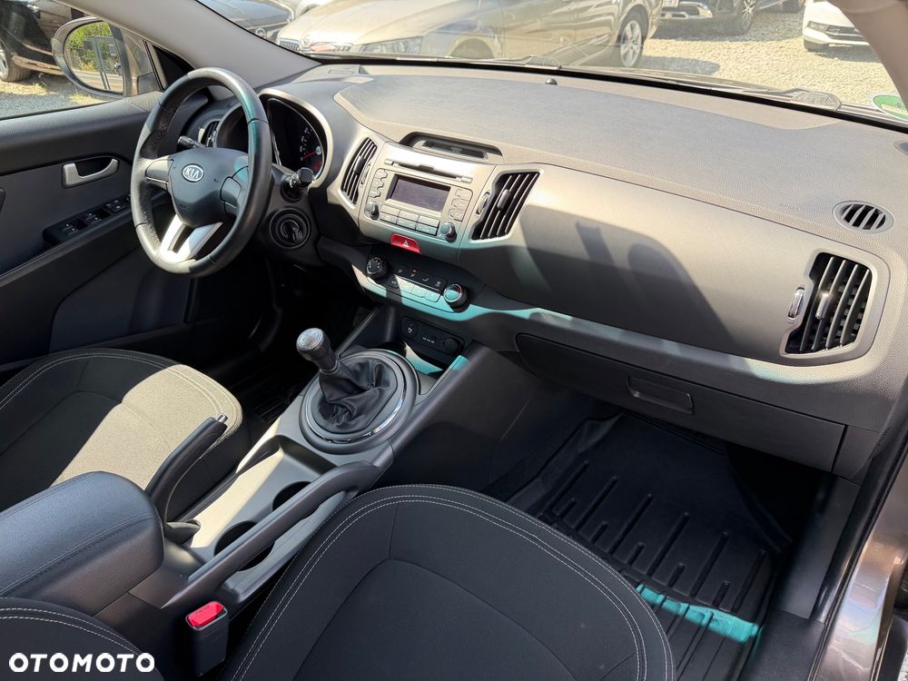 Kia Sportage 2.0 CVVT 2WD Vision - 38