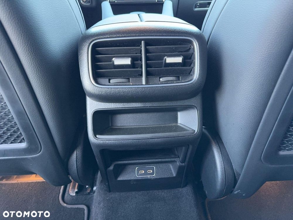 Mercedes-Benz GLE - 22