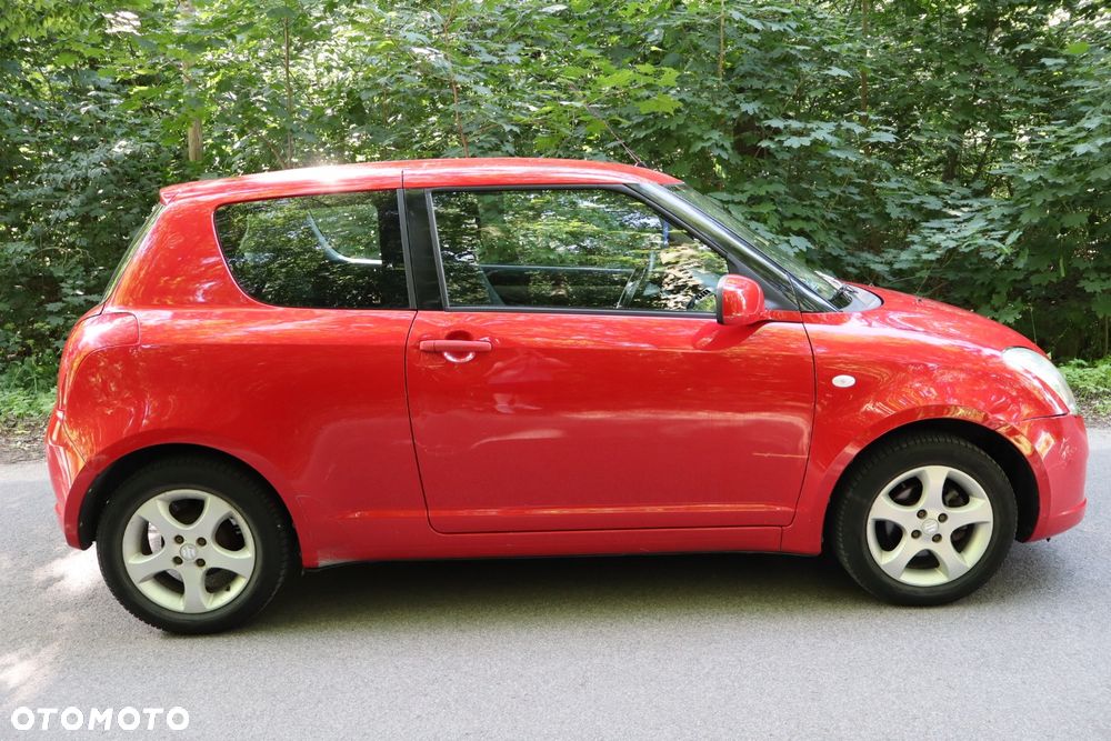Suzuki Swift 1.3 GC - 8