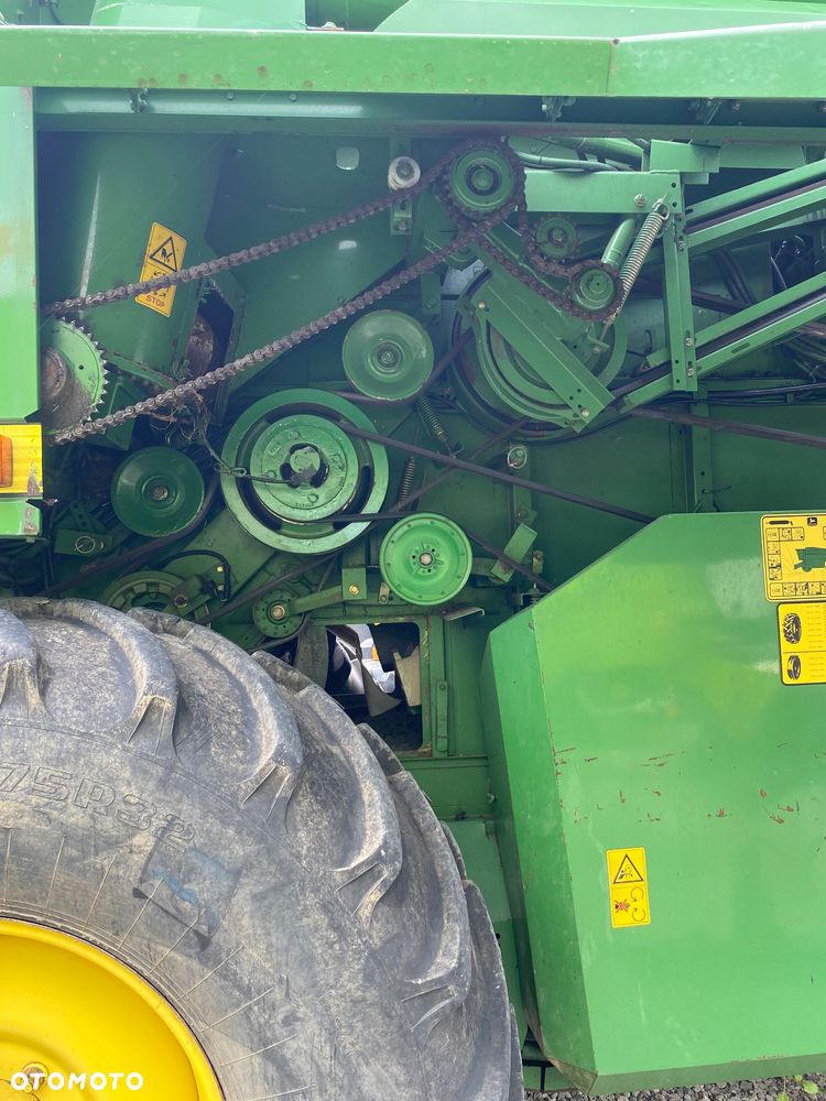 John Deere 2256 - 16