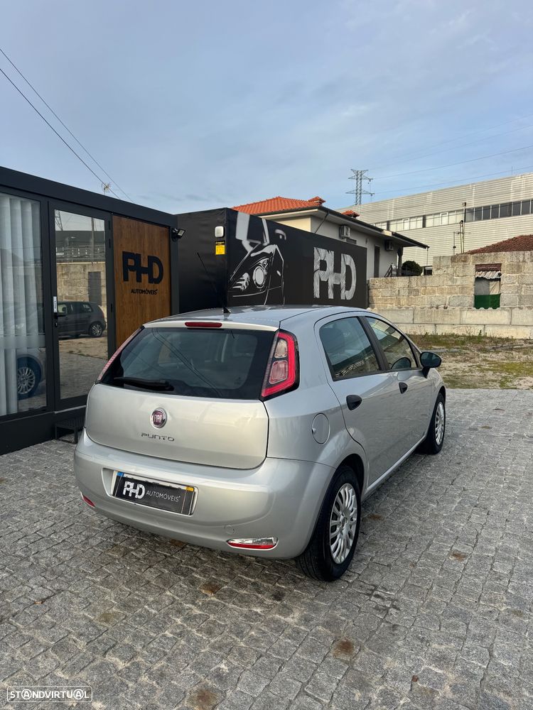 Fiat Punto 1.3 M-Jet Lounge S&S - 11
