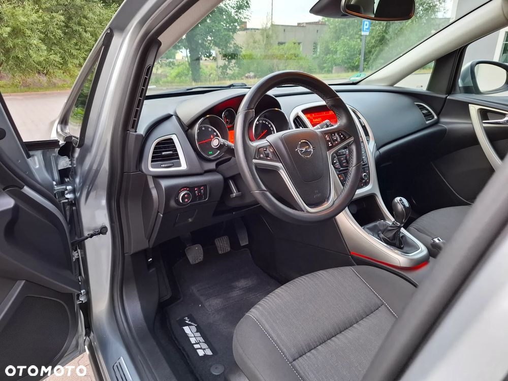 Opel Astra 1.6 Enjoy - 19