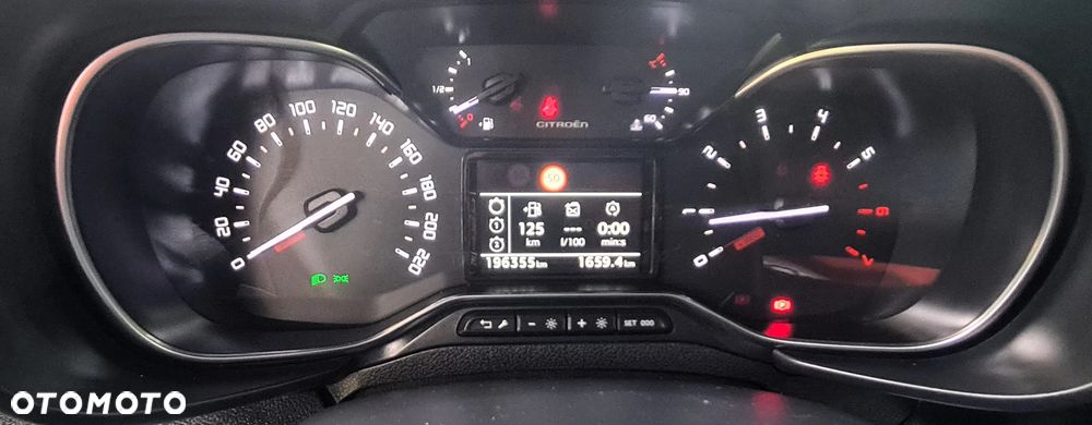 Citroën Berlingo XL BlueHDi 130 SHINE - 28