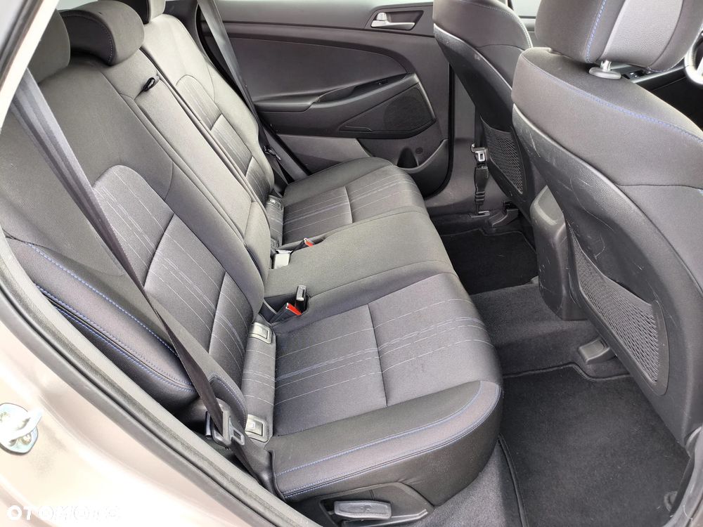 Hyundai Tucson blue 1.6 GDi 2WD Navi - 13