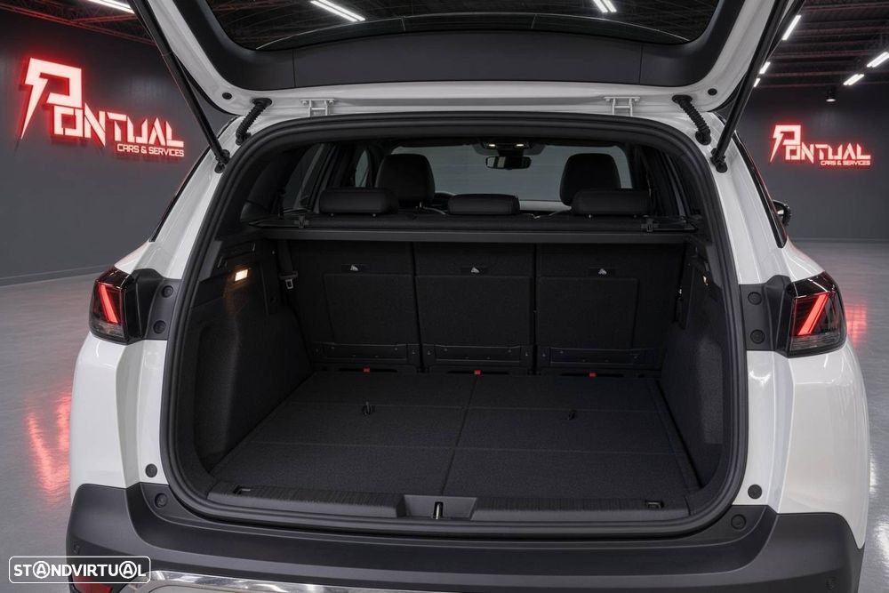Peugeot 5008 1.5 BlueHDi GT EAT8 - 38