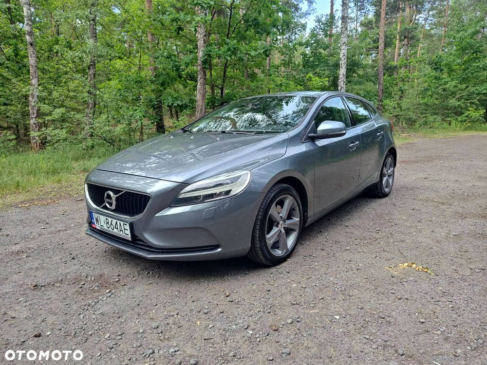 Volvo V40 T3 Drive-E Momentum - 28
