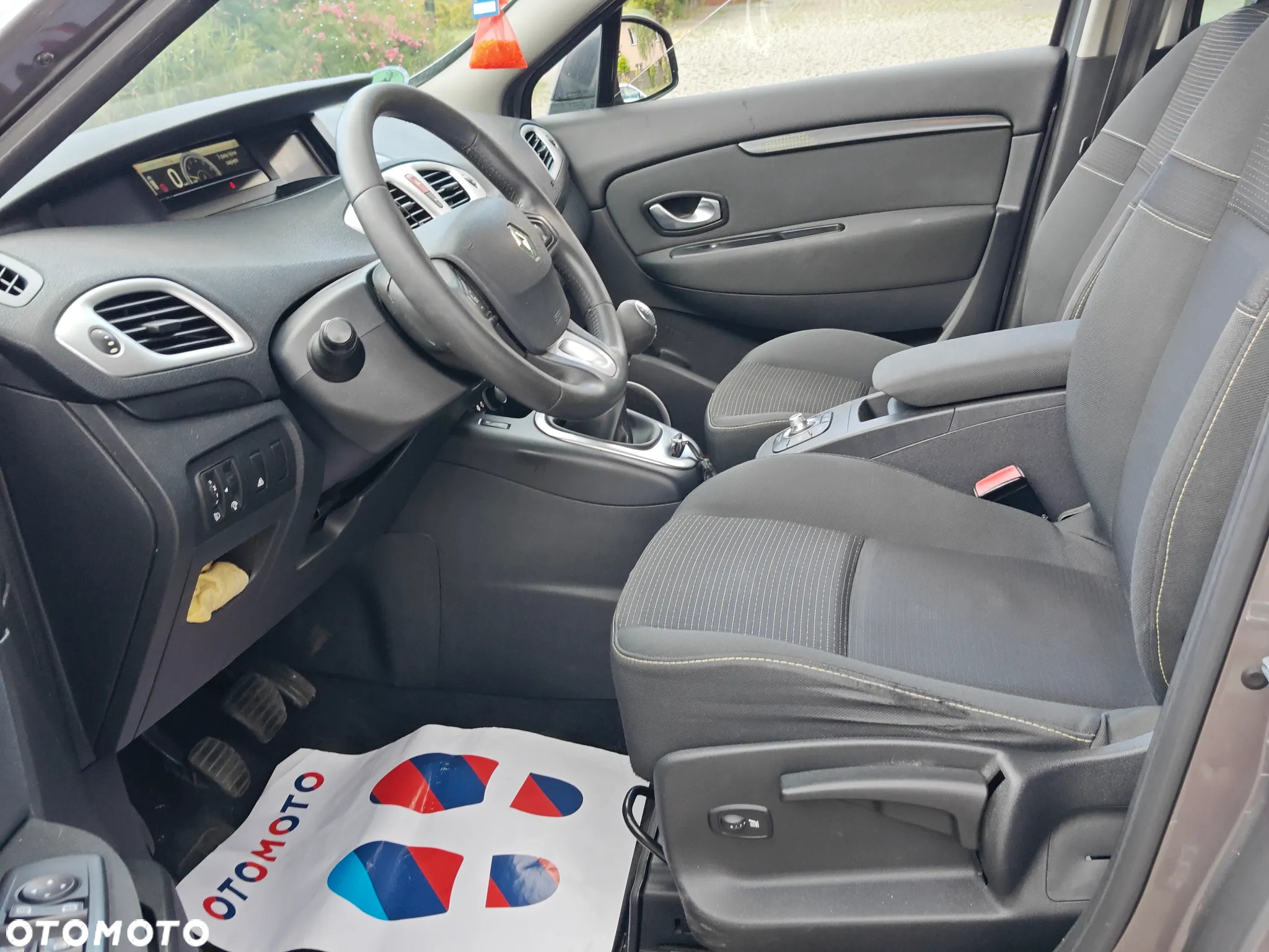 Renault Scenic 1.4 16V TCE Expression - 7