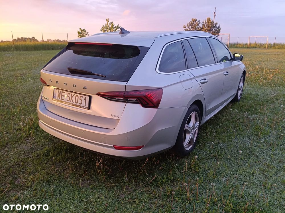 Skoda Octavia 2.0 TSI 4x4 Style DSG - 8