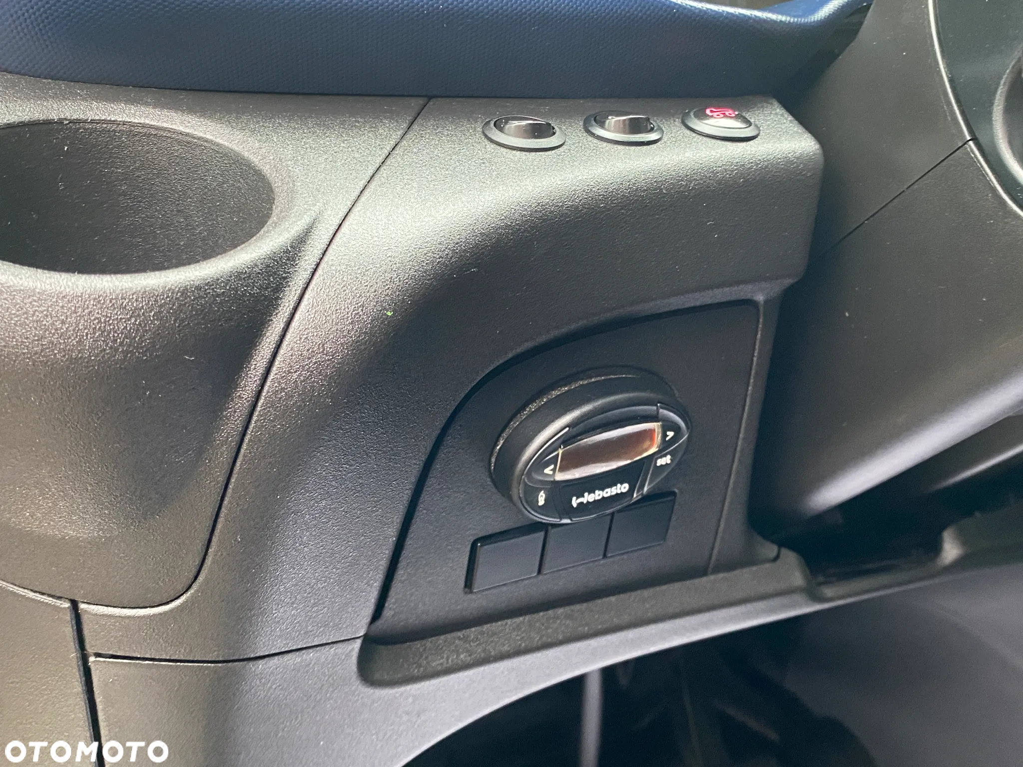 Iveco DAILY 35S16 HI-MATIC KONTENER 8 EUROPALET WINDA ZEPRO - 31