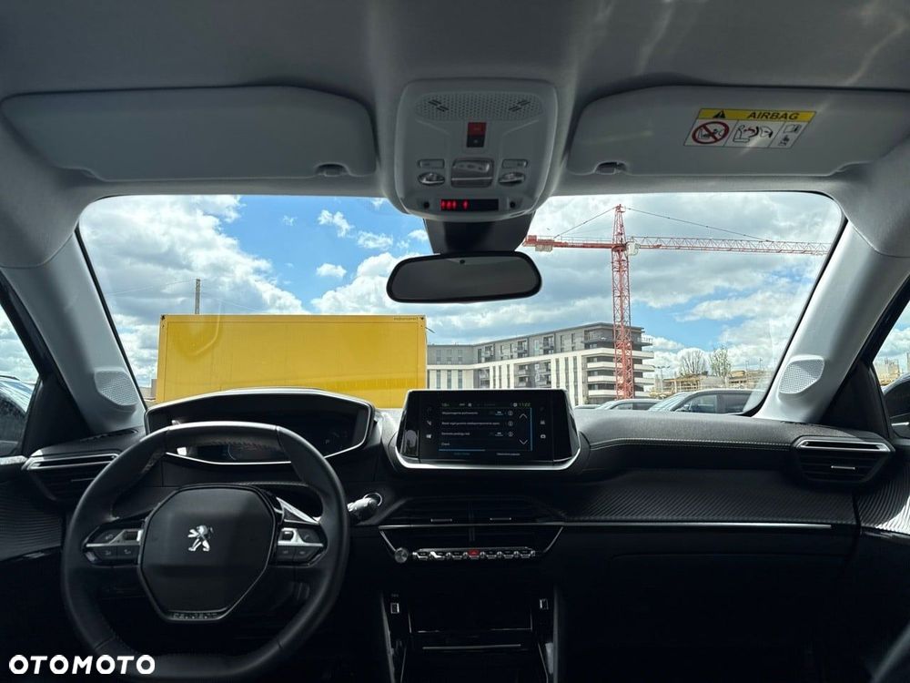 Peugeot 208 50kWh Allure - 8