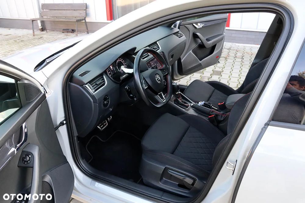 Skoda Octavia 2.0 TDI SCR 4x4 RS DSG - 21