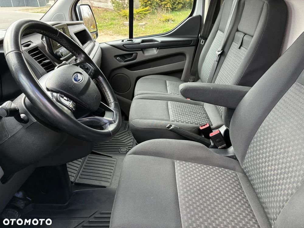 Ford Transit Custom - 22