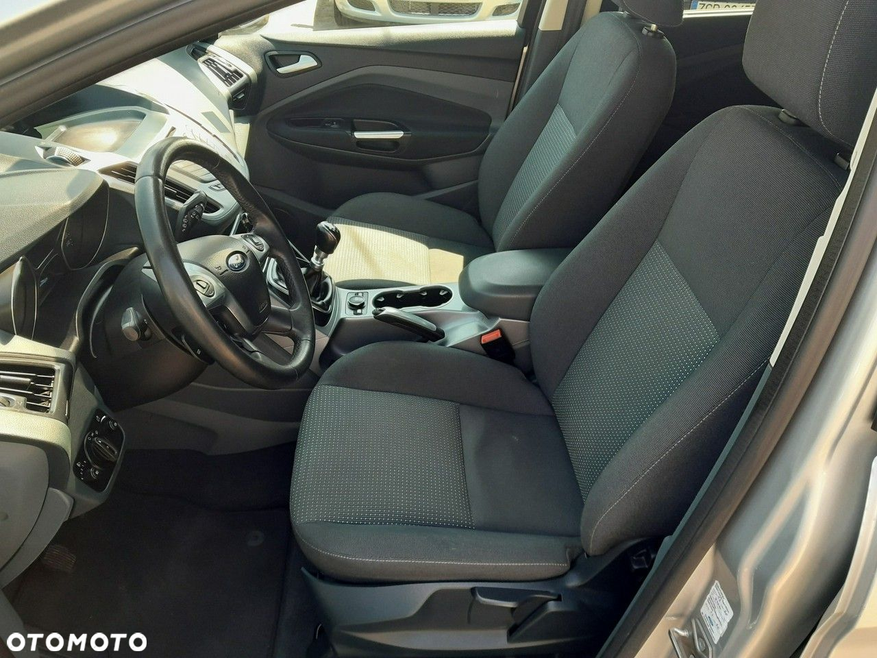 Ford Grand C-MAX - 9