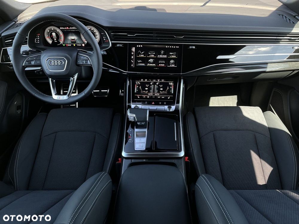 Audi Q8 - 37
