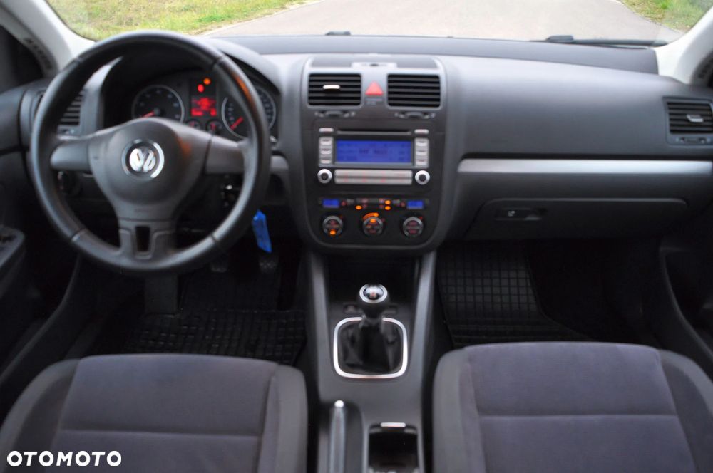 Volkswagen Golf 1.6 Tour Edition - 28