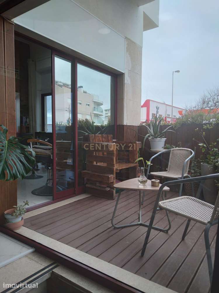 Trespasse de Espaço Comercial – Zona Emblemática da Costa da Caparica - Grande imagem: 4/34