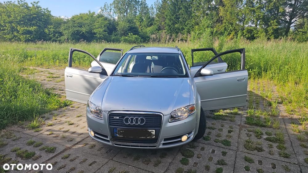 Audi A4 Avant 2.0T FSI Quattro - 1