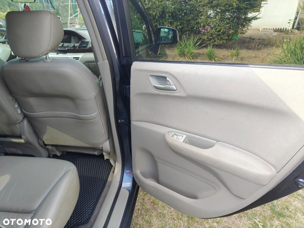 Honda FR-V 2.0 Executive - 16
