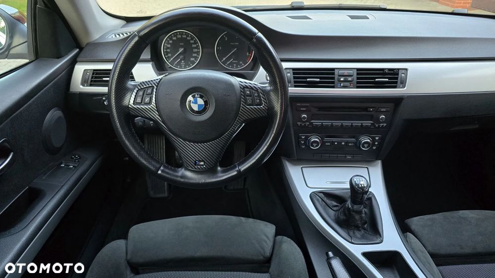 BMW Seria 3 320d DPF - 25
