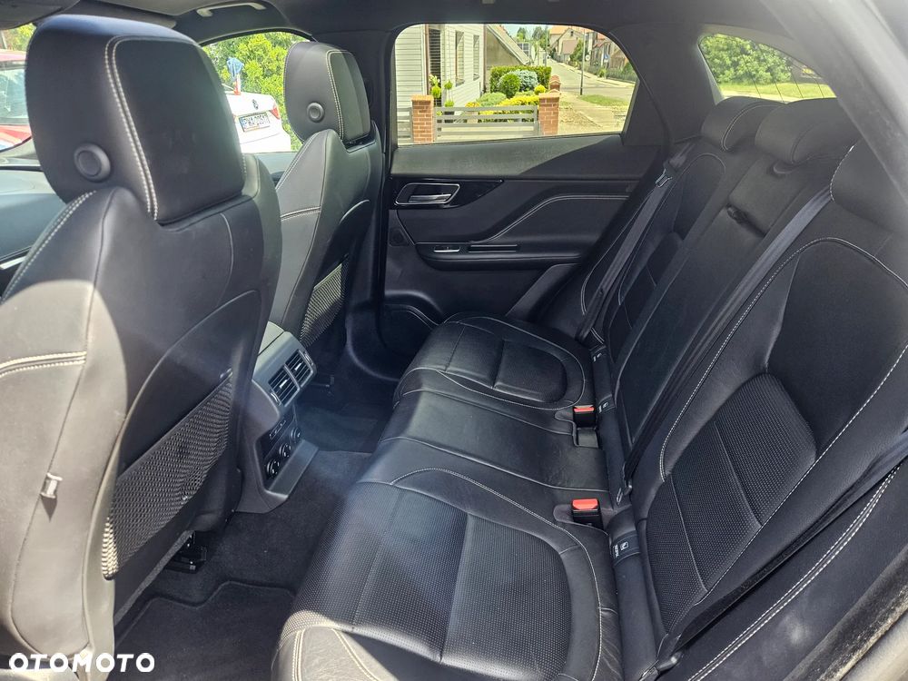 Jaguar F-Pace 2.0 i4D AWD R-Sport - 22