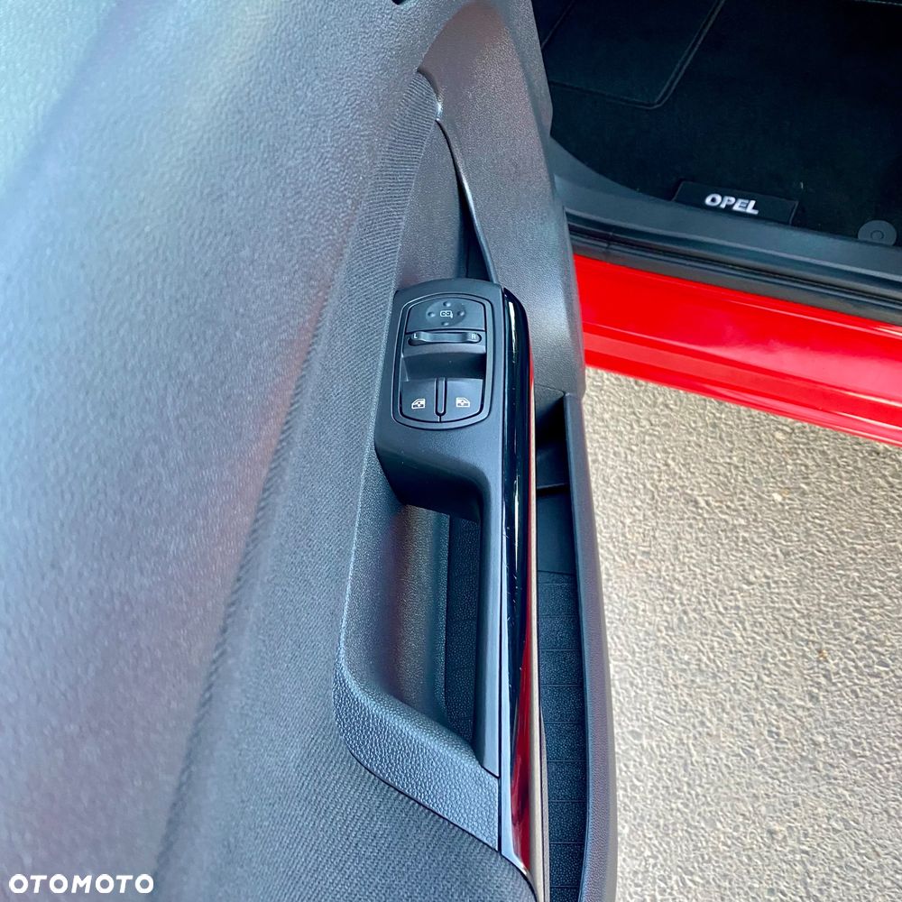 Opel Corsa 1.4 16V Edition - 12
