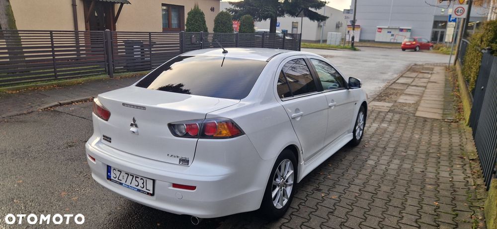 Mitsubishi Lancer 1.6 Intense - 2