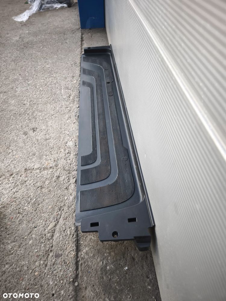 Stopień drzwi przesuwnych a9106861500 Sprinter w907 907 2018- - 3