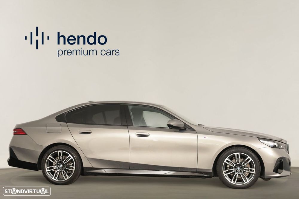 BMW 520 d Pack Desportivo M - 4