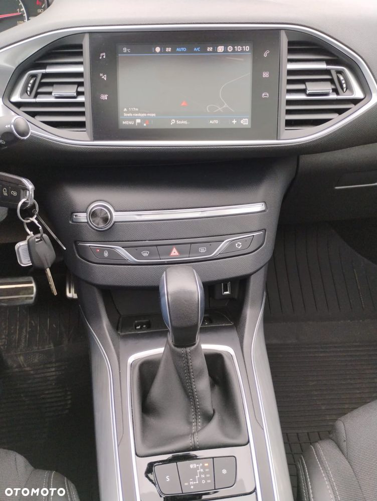 Peugeot 308 BlueHDi FAP 120 EAT6 Stop & Start Allure - 24