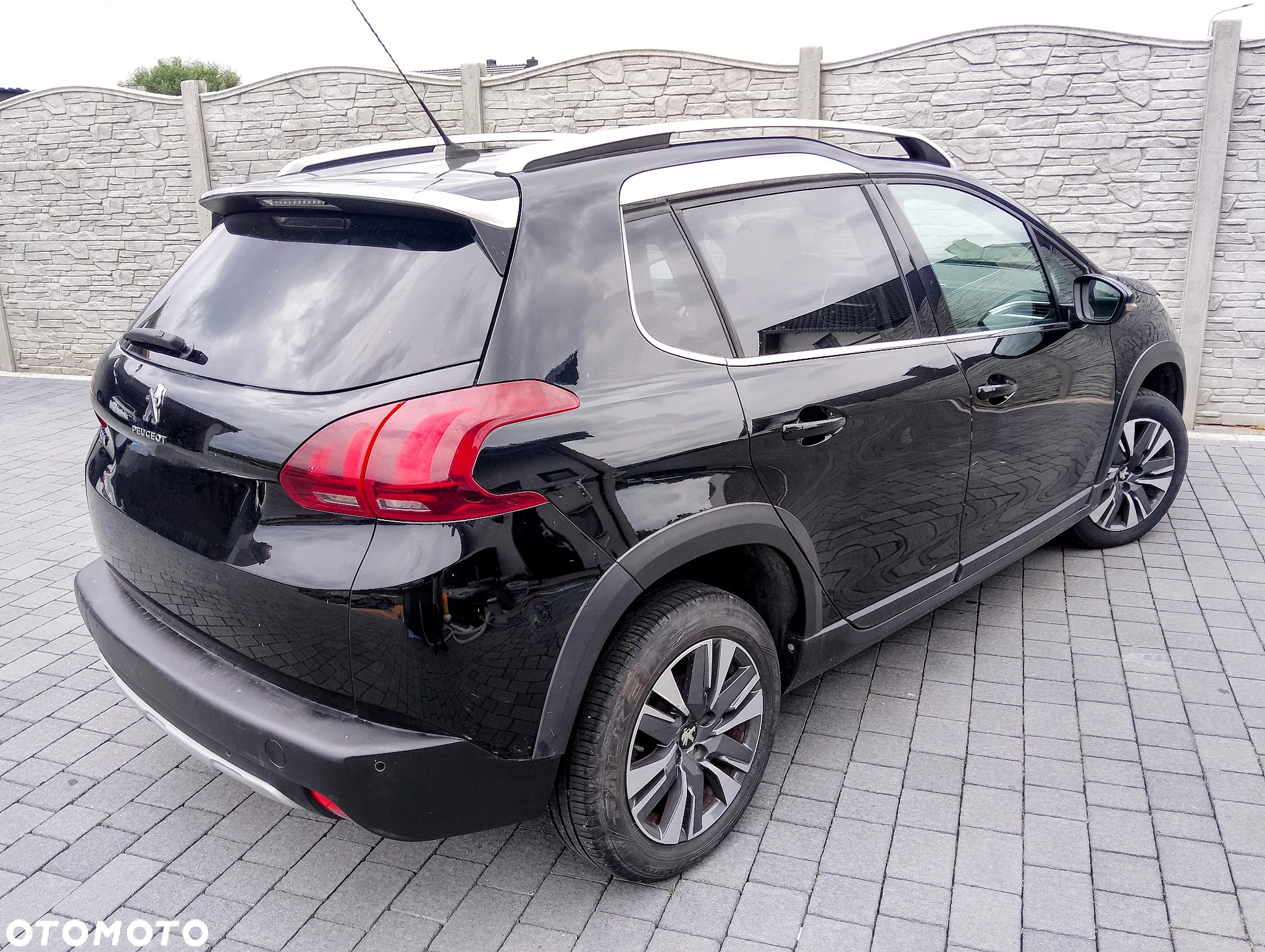 Peugeot 2008 1.6 BlueHDi Allure - 6