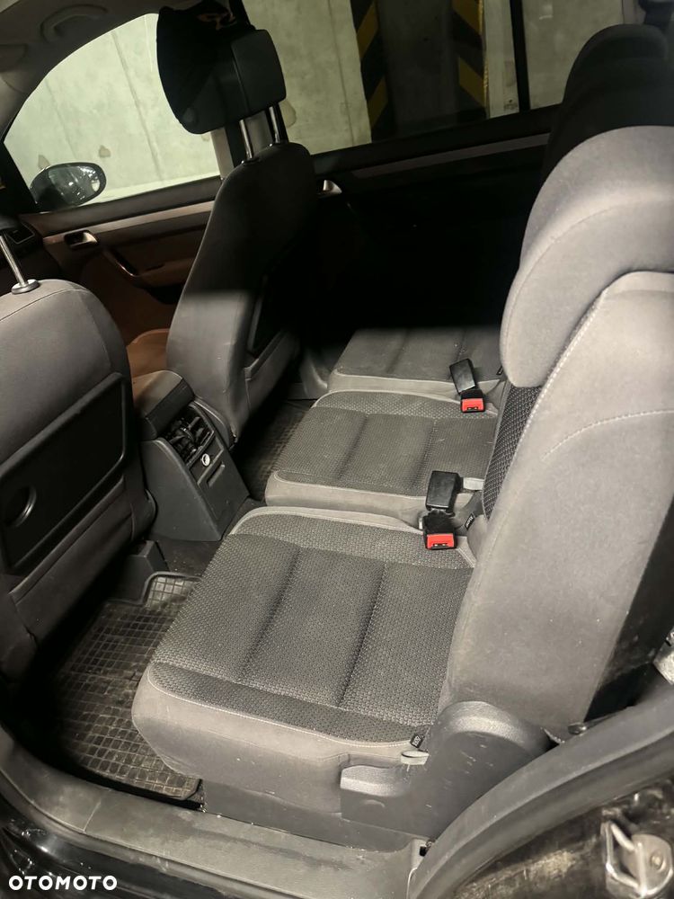 Volkswagen Touran 2.0 TDI DPF DSG Comfortline - 7