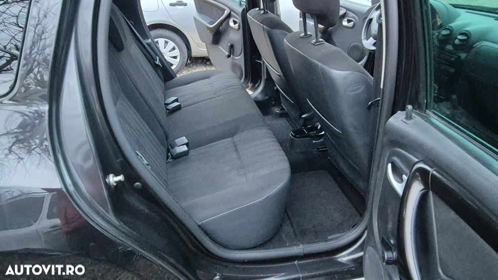 Dacia Duster dCi 110 FAP 4x2 Laureate - 10