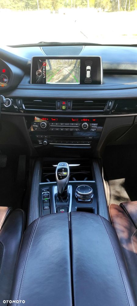 BMW X5 xDrive30d - 16